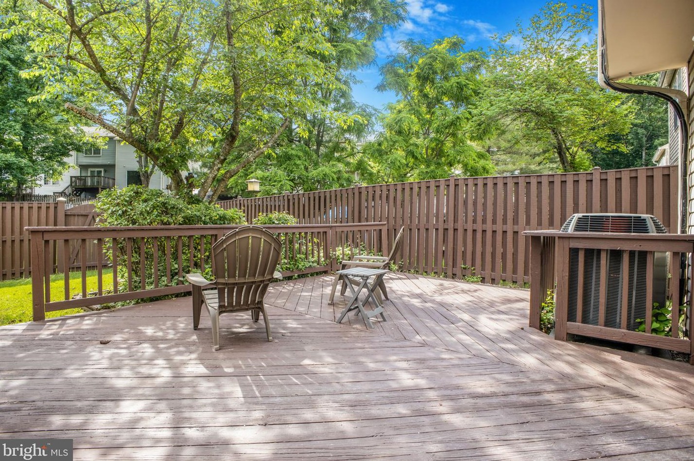 9639 Stirling Bridge Dr, Columbia MD 21046-1938 exterior