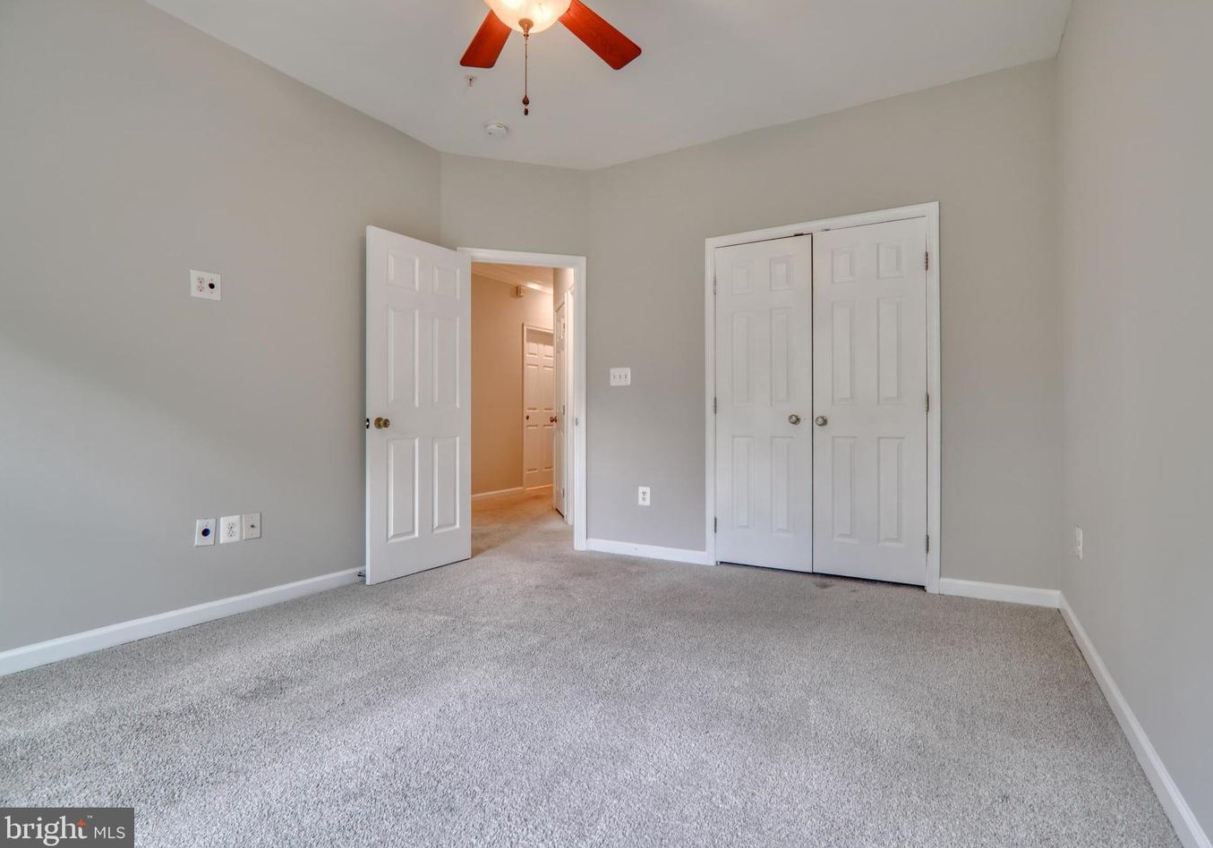 7138 Daniel John Dr, Baltimore MD  21075-5452 exterior