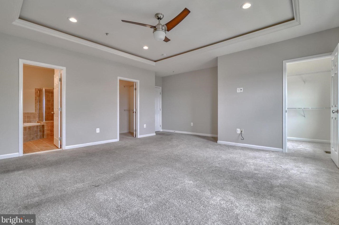 7138 Daniel John Dr, Baltimore MD  21075-5452 exterior