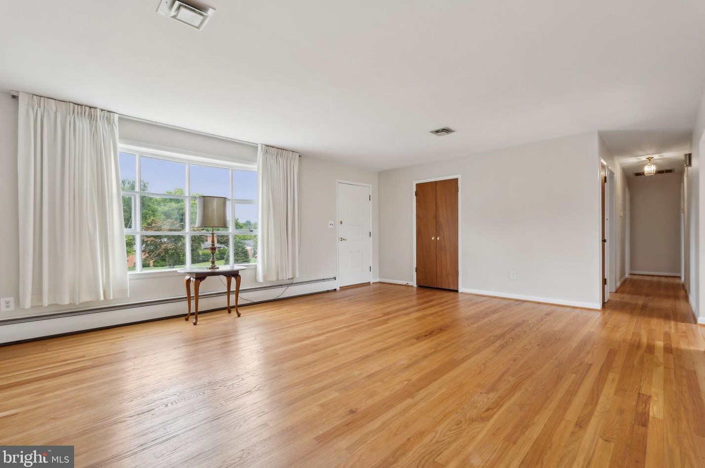 9252 Maple Rock Dr, Ellicott, MD 21042