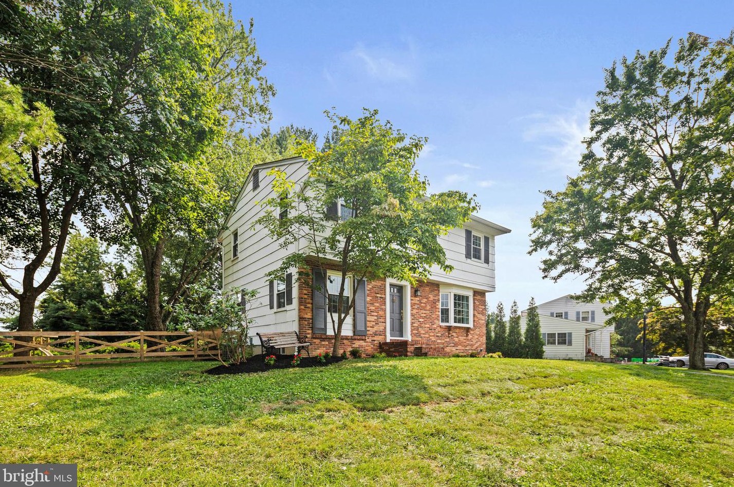 8810 Autumn Hill Ct, Ellicott, MD 21043