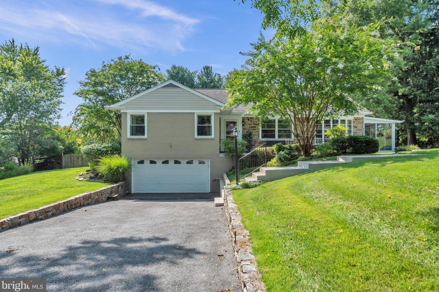 4042 Crescent Rd, Ellicott, MD 21042