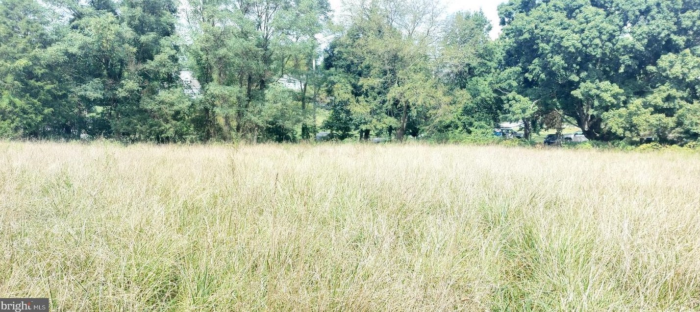 8507 Old Frederick Rd, Ellicott MD 21043-1925 exterior