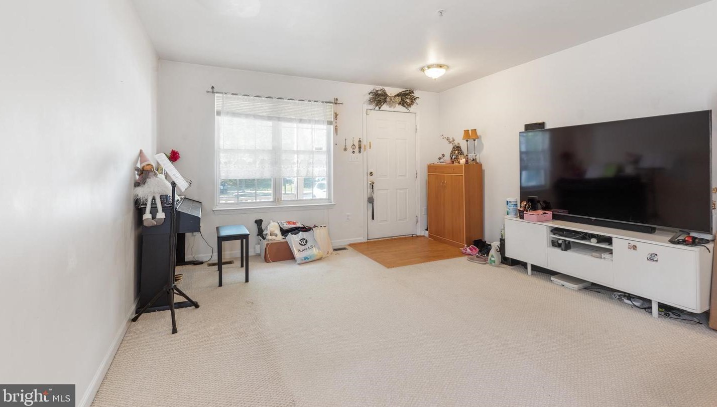 6135 Quiet Times, Columbia MD 21045-7427 exterior