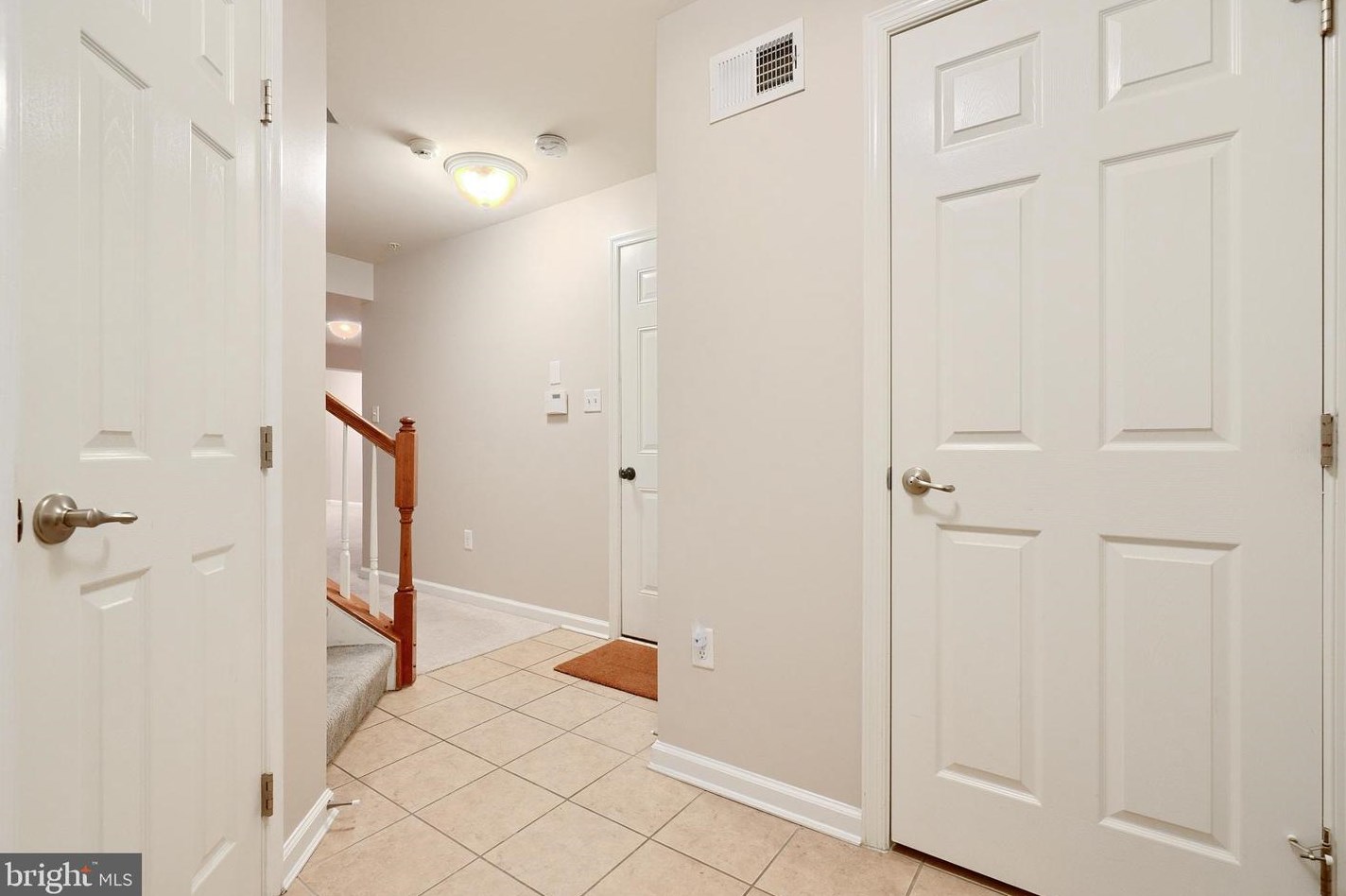 9631 Hammonds Overlook Ct, Laurel, MD 20723