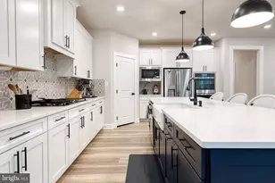 7679 Cross Creek Dr, Columbia, MD 21044 - Photo 12