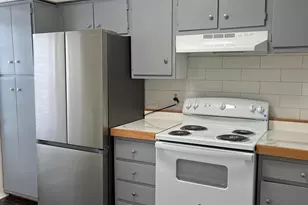 6784 Ducketts Ln, Elkridge, MD 21075 - Photo 2