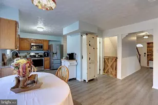 8200 Splashing Brook Ct, Laurel, MD 20723 - Photo 18