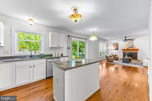 8382 Glenmar Rd, Ellicott City, MD 21043 - Photo 12