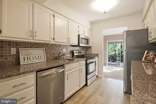 8205 Tall Trees Ct E, Ellicott City, MD 21043 - Photo 8