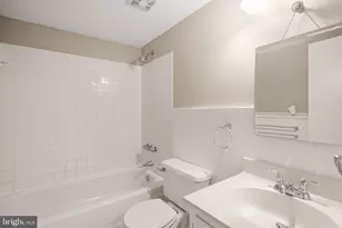 8205 Tall Trees Ct E, Ellicott City, MD 21043 - Photo 28