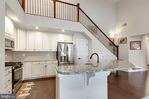 8911 Carls Ct, Ellicott City, MD 21043 - Photo 12