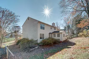 6025 Hosta Ct, Elkridge, MD 21075 - Photo 4