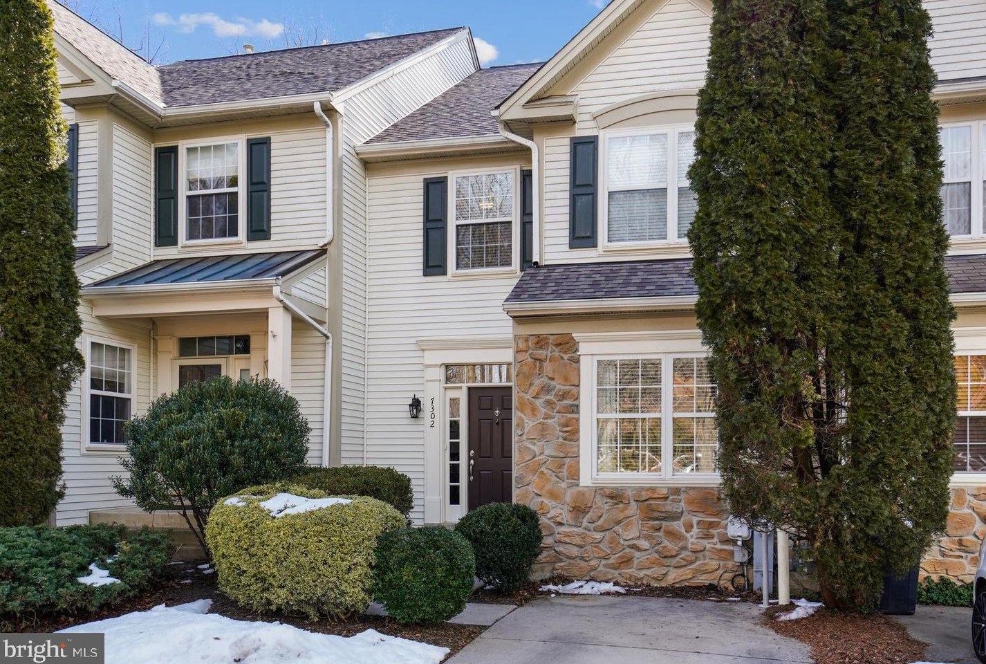 7302 Shady Glen Dr, Columbia, MD 21046-1299