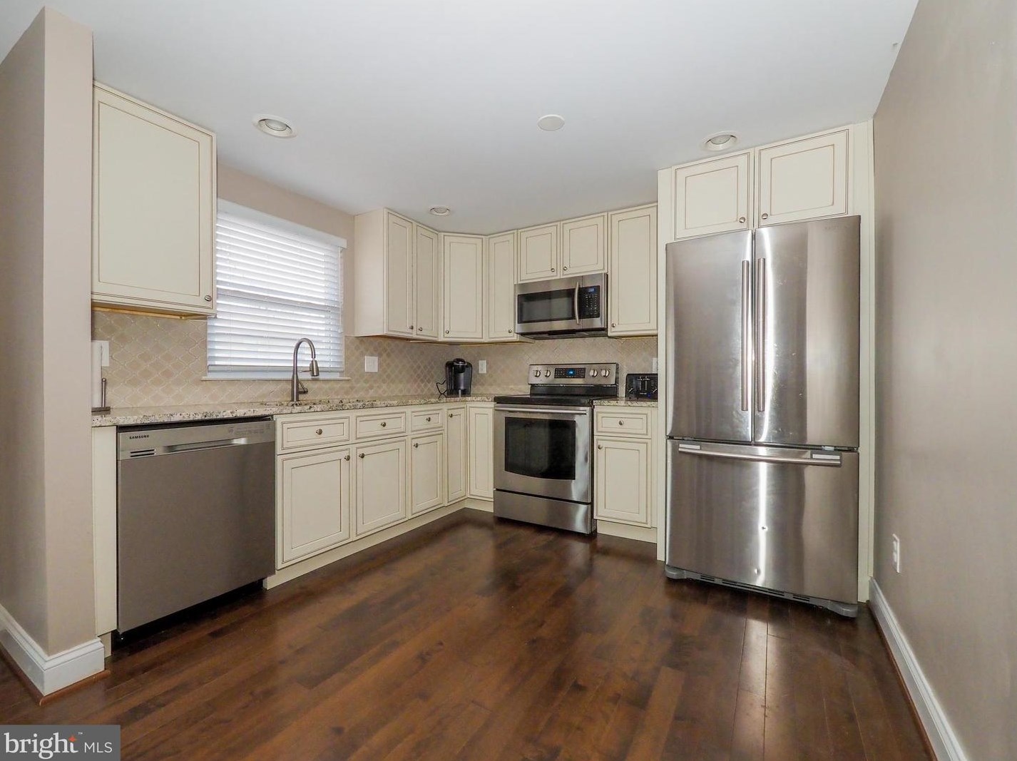 7822 Marioak Dr, Baltimore MD  21075-6449 exterior