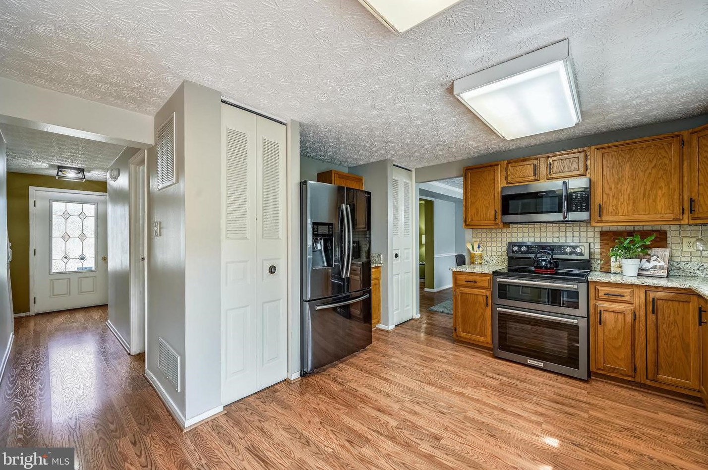 6617 Grouse Rd, Baltimore, MD 21075-5512
