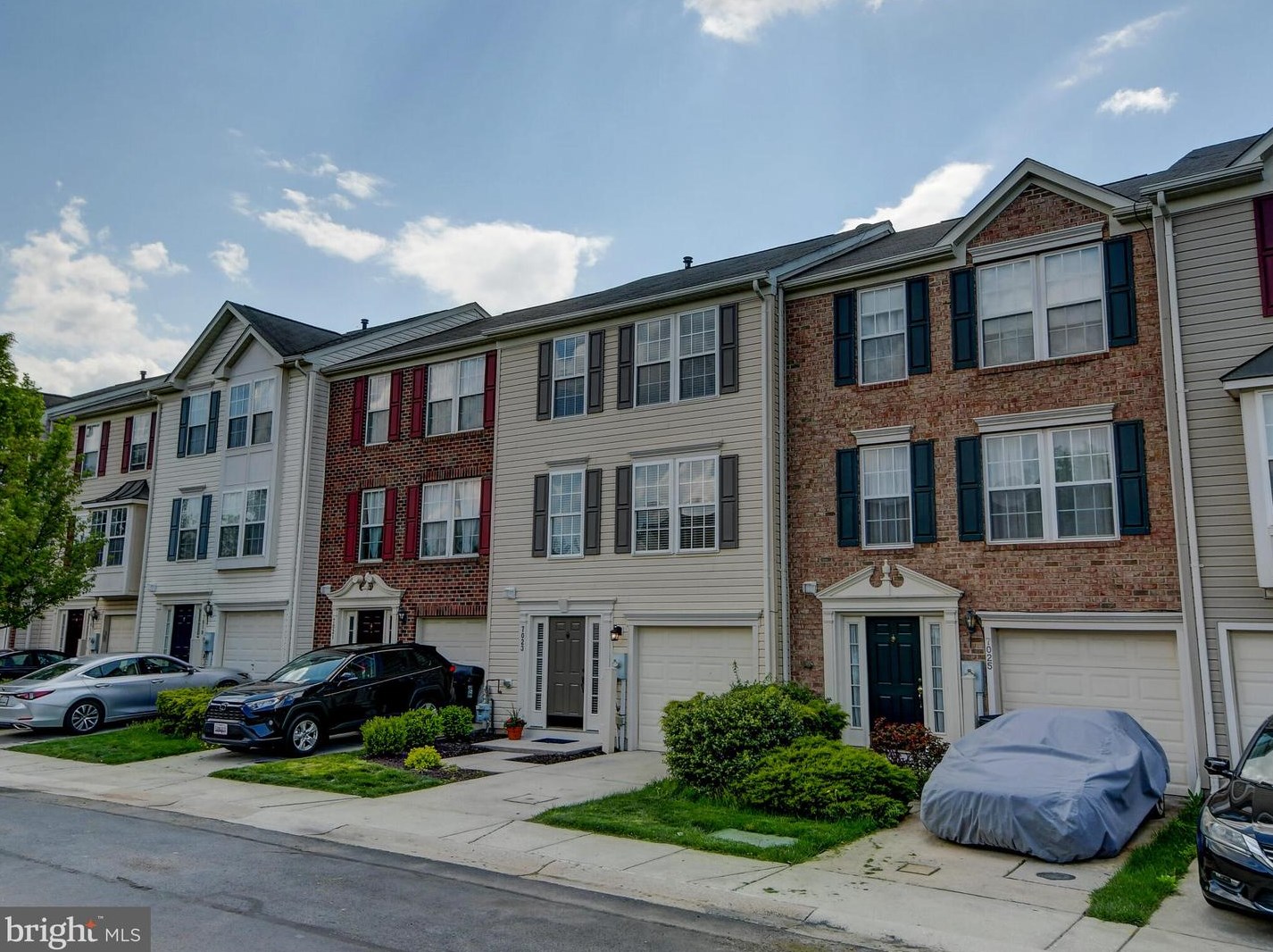 7023 Holly Springs Ln, Baltimore, MD 21075-6568