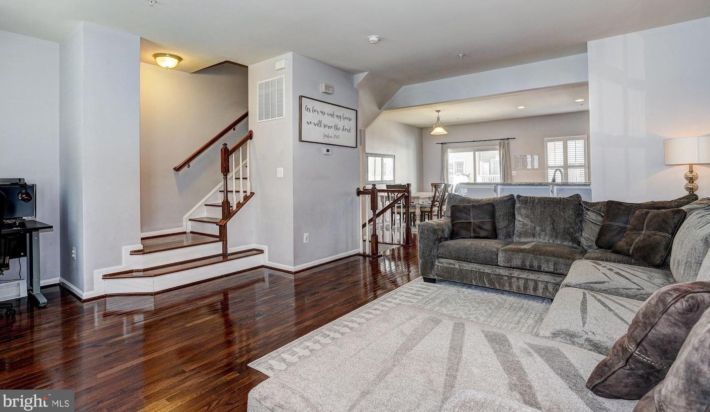 7547 Hearthside Way, Baltimore, MD 21075-6278