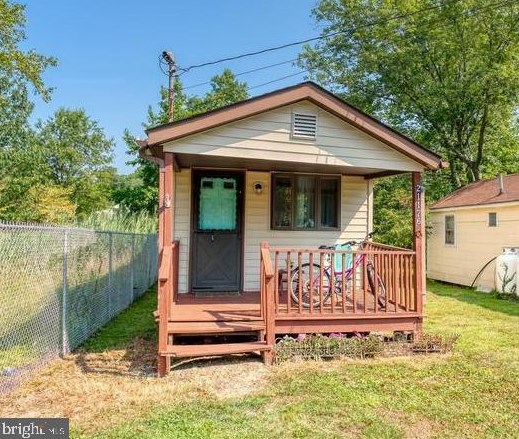 21176 Chesapeake Ave, Rock Hall, MD 21661-1512