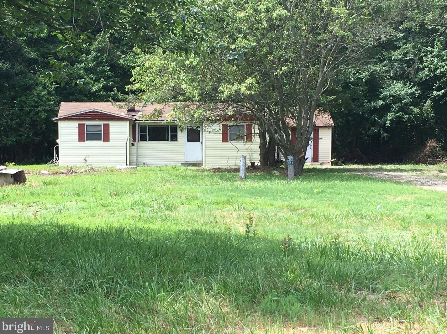 5690 Edesville Rd, Rock Hall, MD 21661-2047