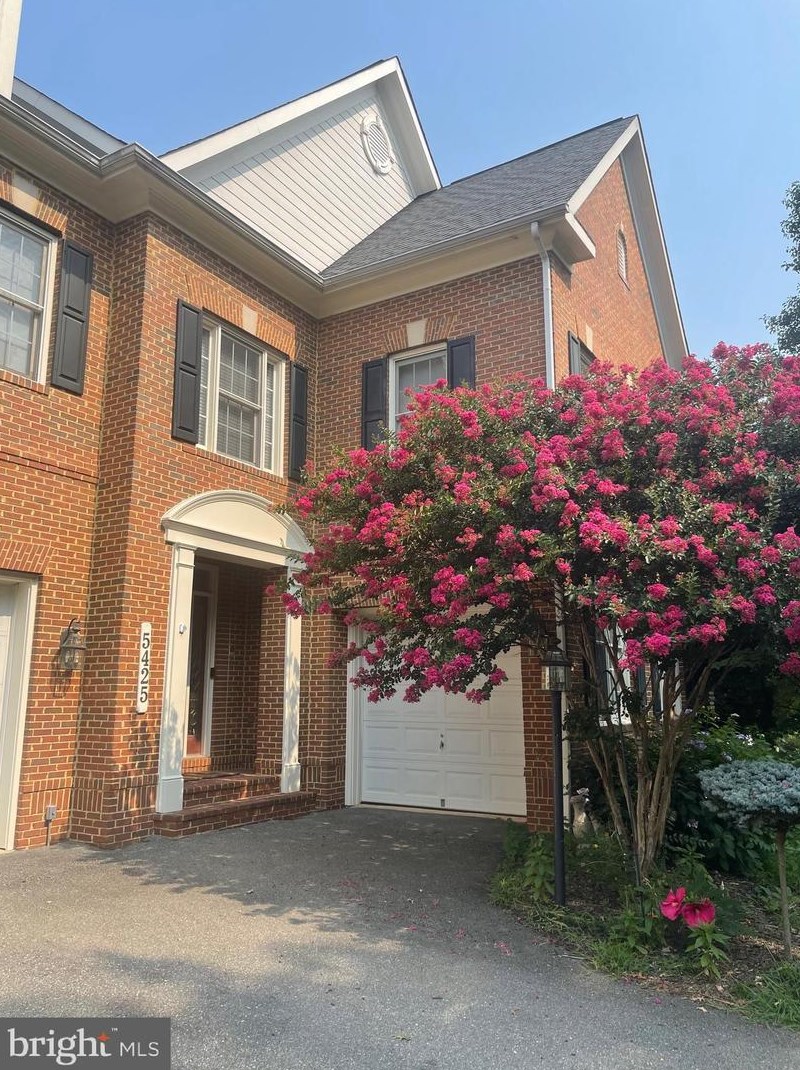 5425 Alta Vista Rd, Bethesda, MD 20814