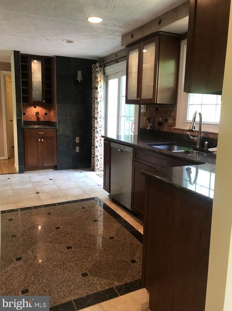 19140 Kinglet Pl, Gaithersburg, MD 20879-1778