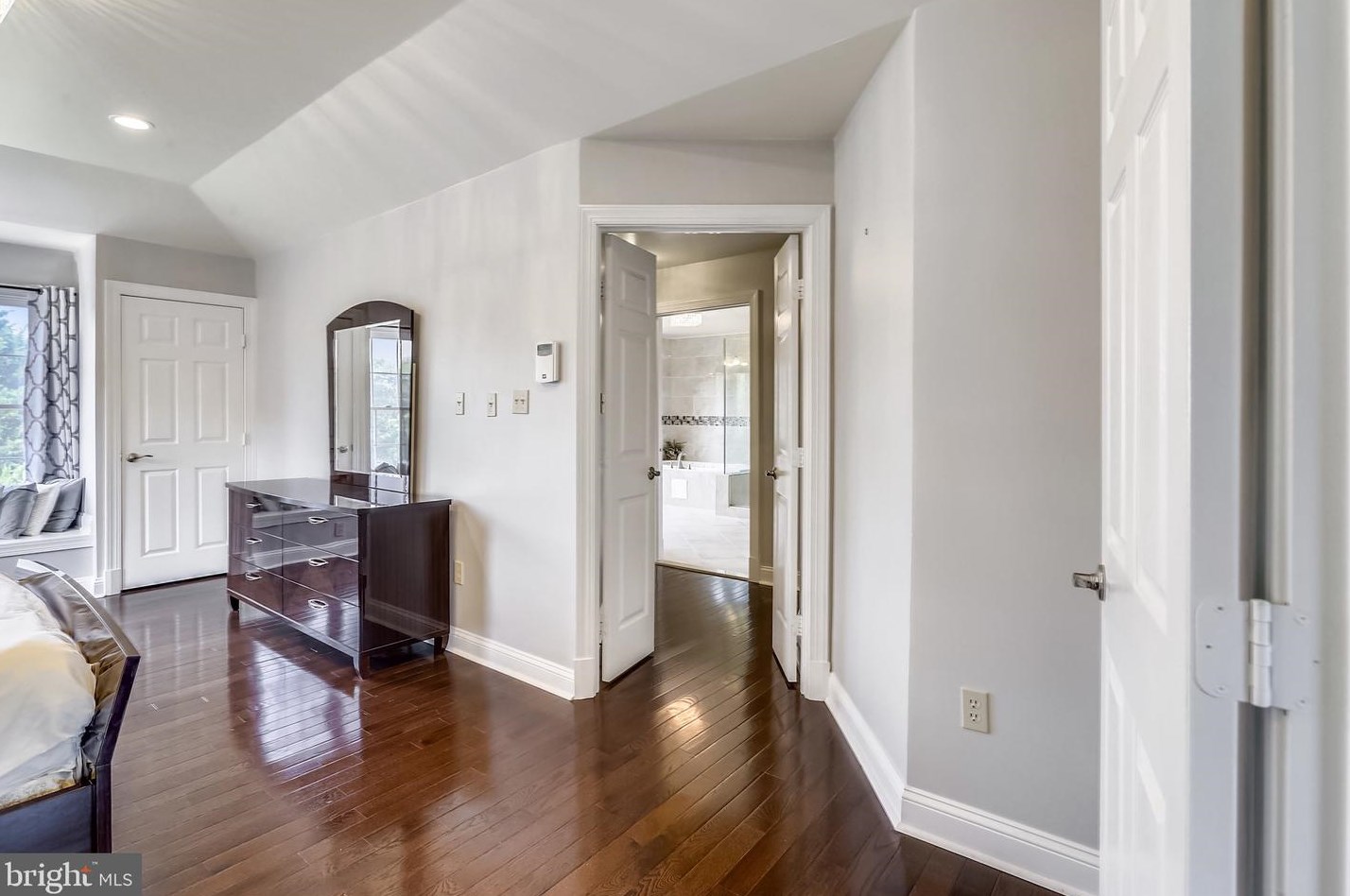 14406 Turkey Foot Rd, Gaithersburg MD 20878-3943 exterior