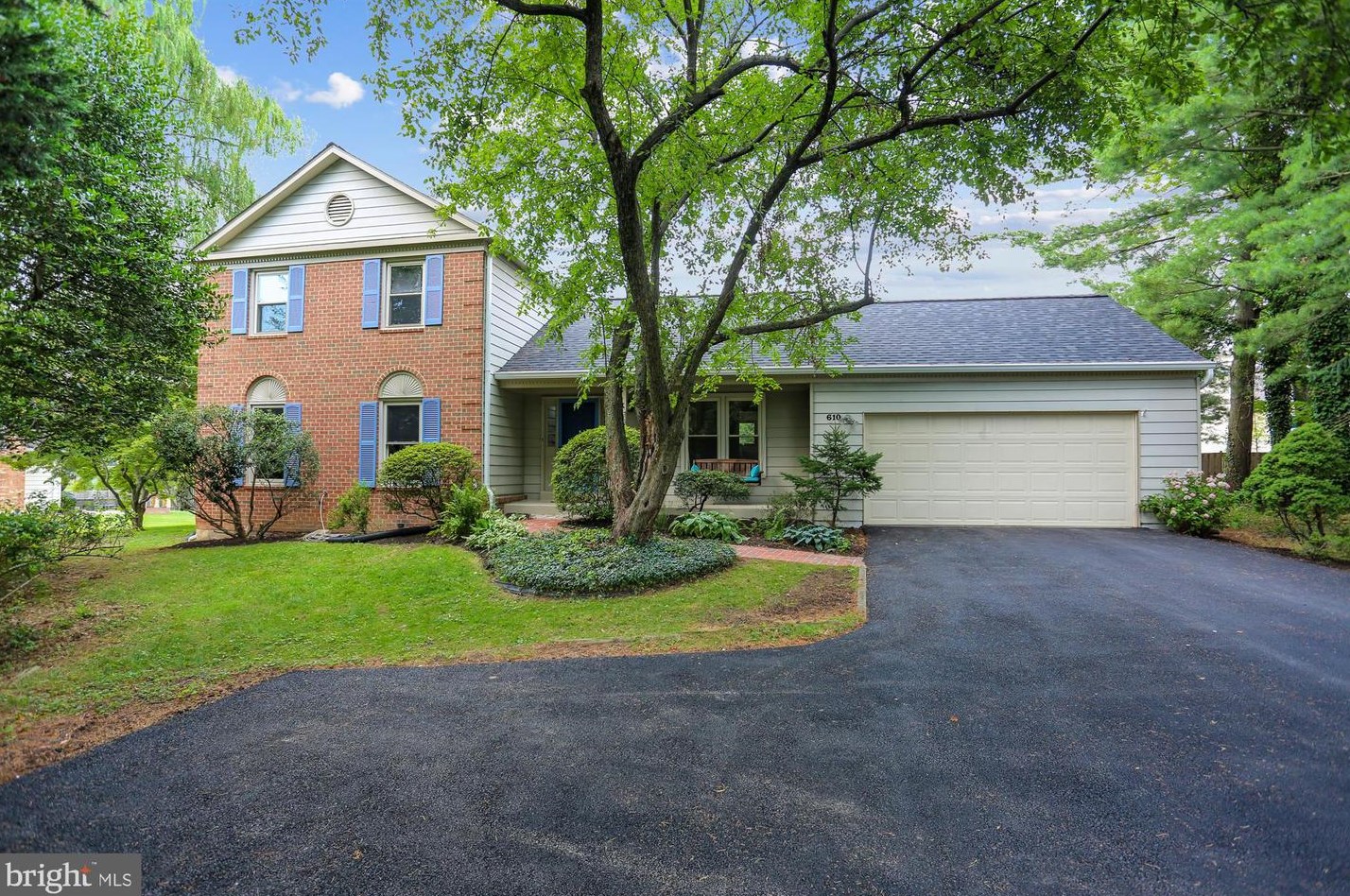 610 Poplarwood Pl, Gaithersburg, MD 20877-1257