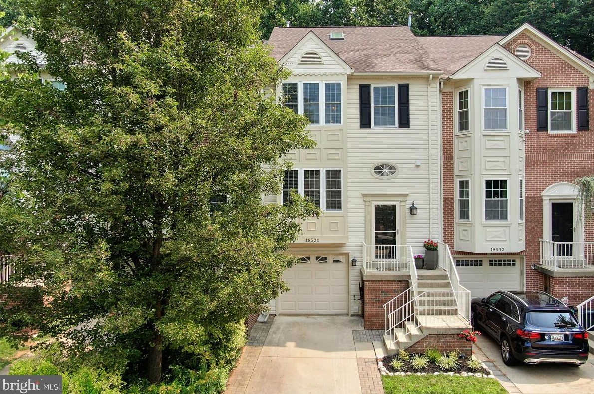 18530 Clovercrest Cir, Olney, MD 20832-3047