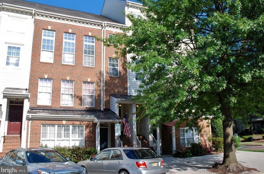 256 Market St E #b, Gaithersburg, MD 20878