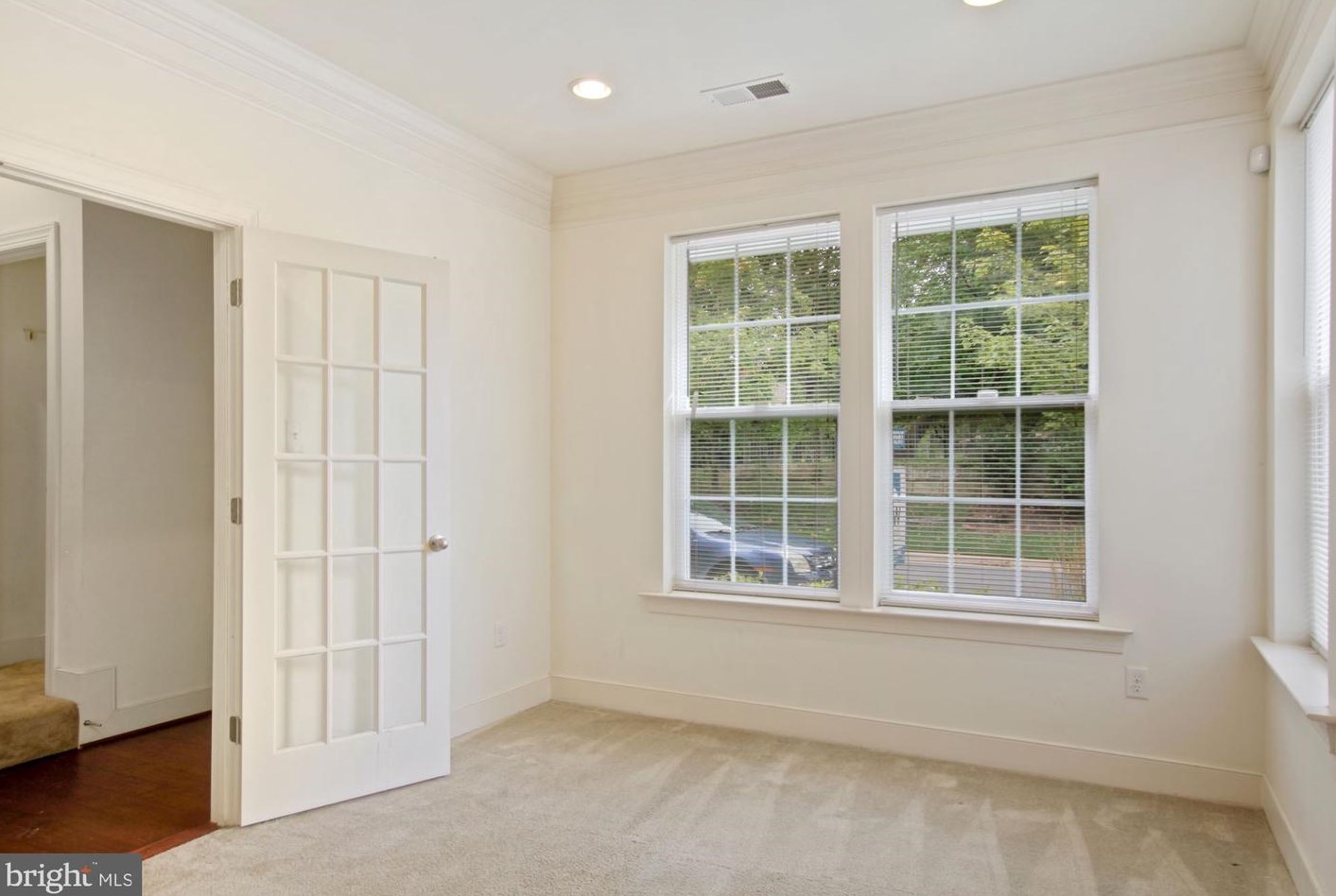 131 Fairbanks Dr, Gaithersburg MD  20877-6355 exterior
