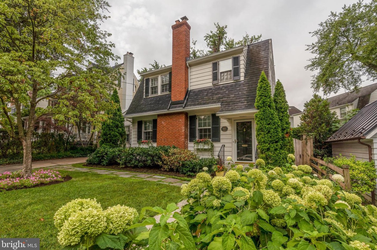 3618 Spring St, Bethesda, MD 20815-4126