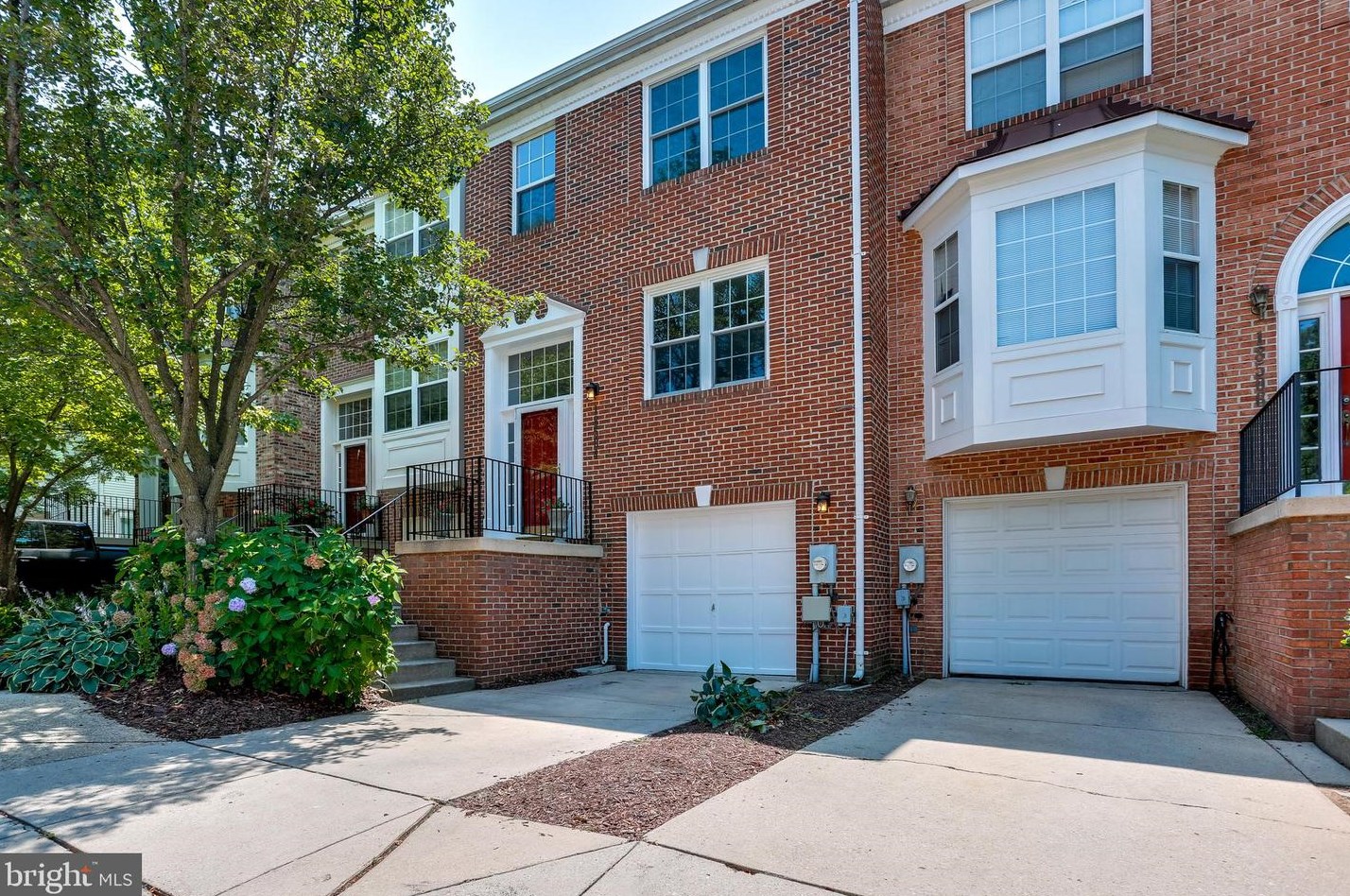 18504 Carriage Walk Cir, Gaithersburg, MD 20879-5513