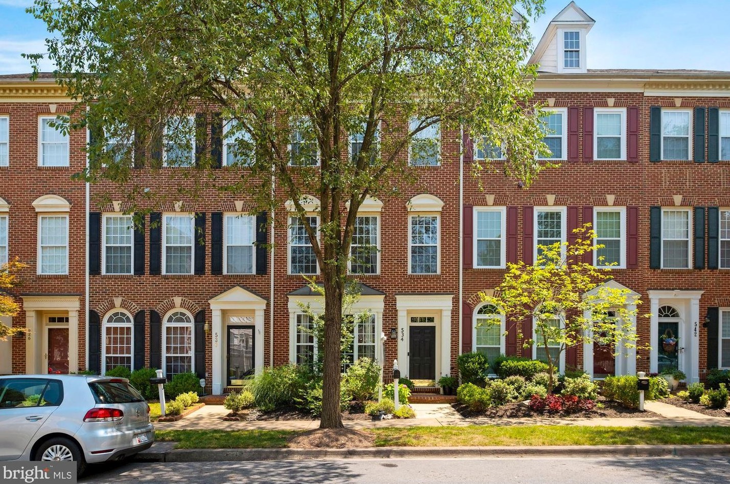 534 Bright Meadow Dr, Gaithersburg, MD 20878-2190