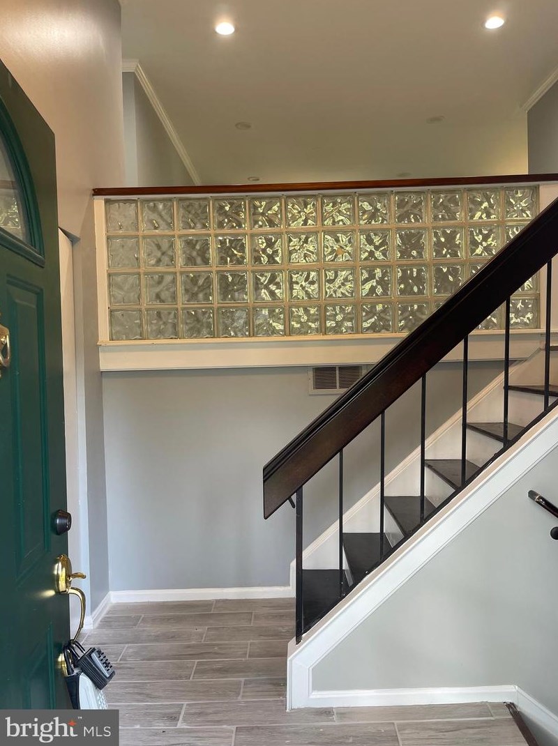 19508 Ridge Heights Dr, Gaithersburg MD  20879-1656 exterior