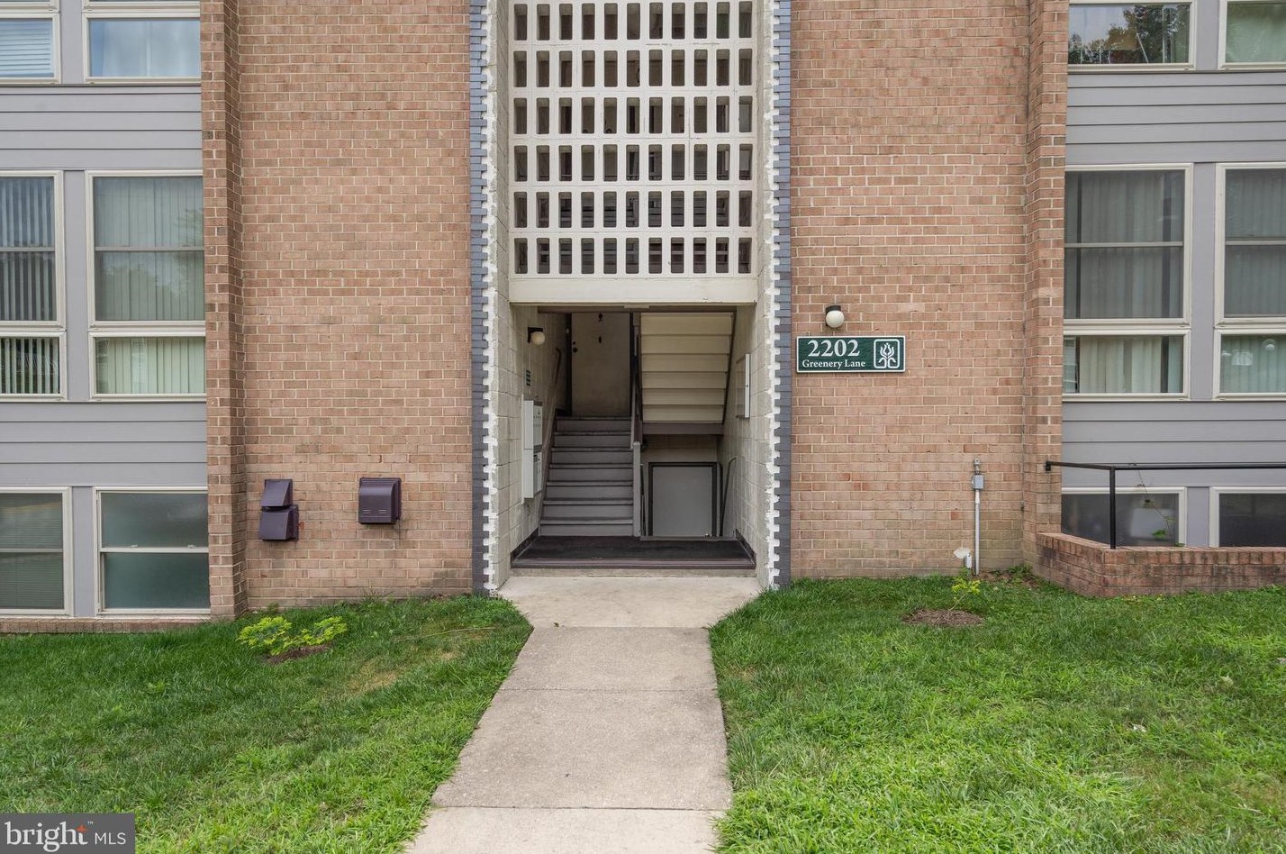 2202 Greenery Ln #102-22, Silver Spring, MD 20906