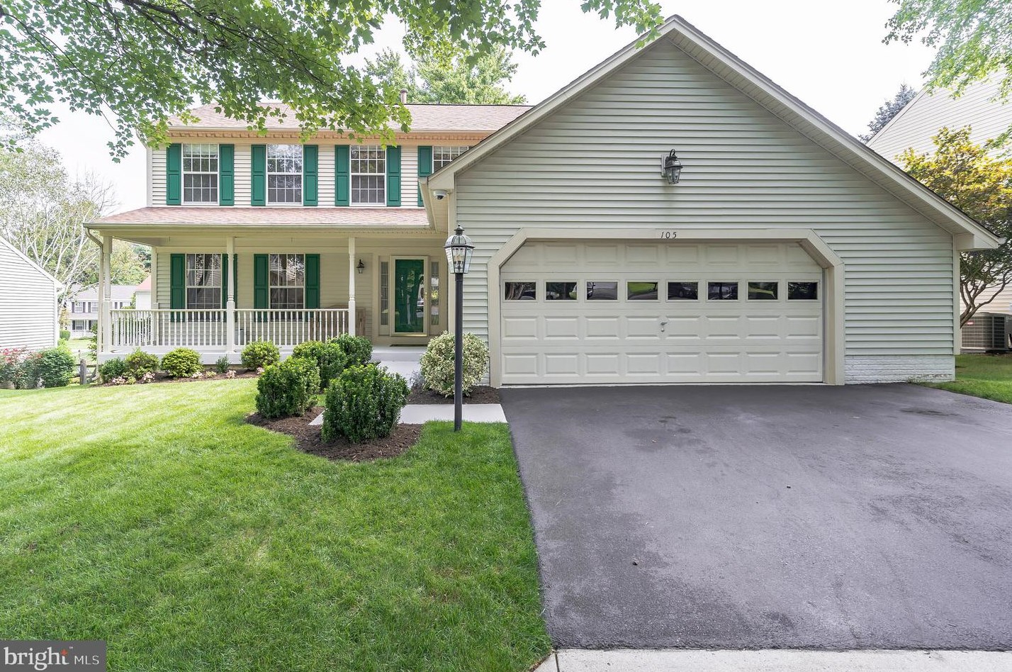 105 Pembrooke View Ln, Gaithersburg, MD 20877-3784
