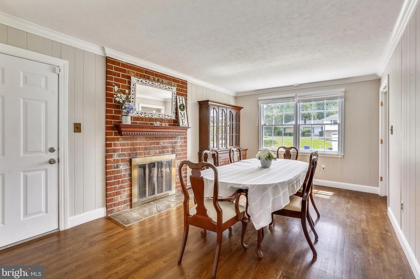 17533 Queen Elizabeth Dr, Olney MD  20832-2131 exterior