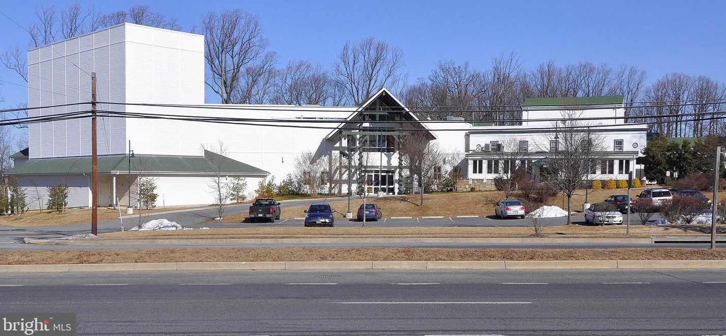 17533 Queen Elizabeth Dr, Olney MD  20832-2131 exterior