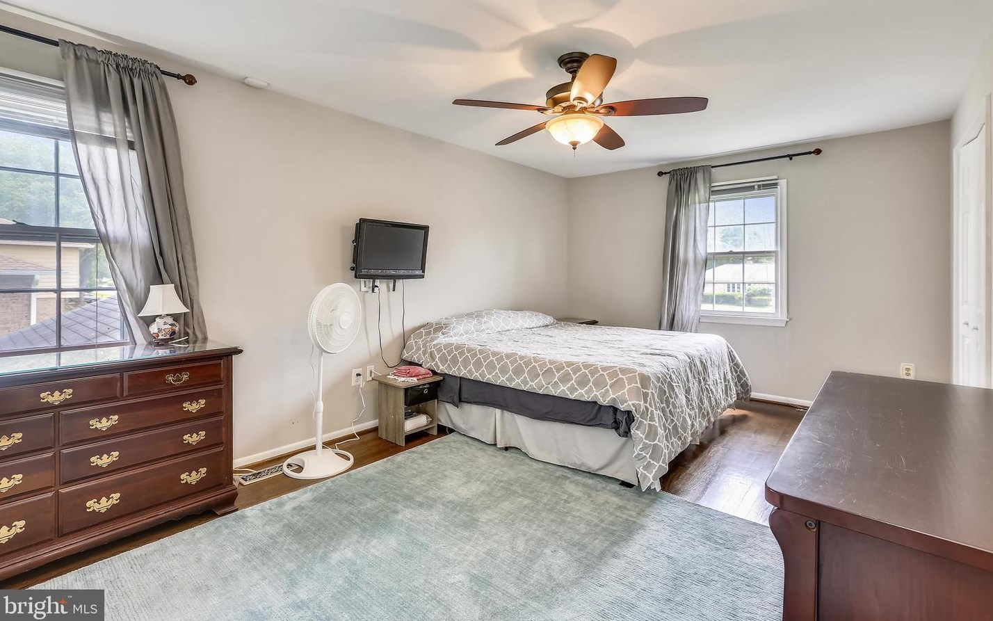 17533 Queen Elizabeth Dr, Olney MD  20832-2131 exterior