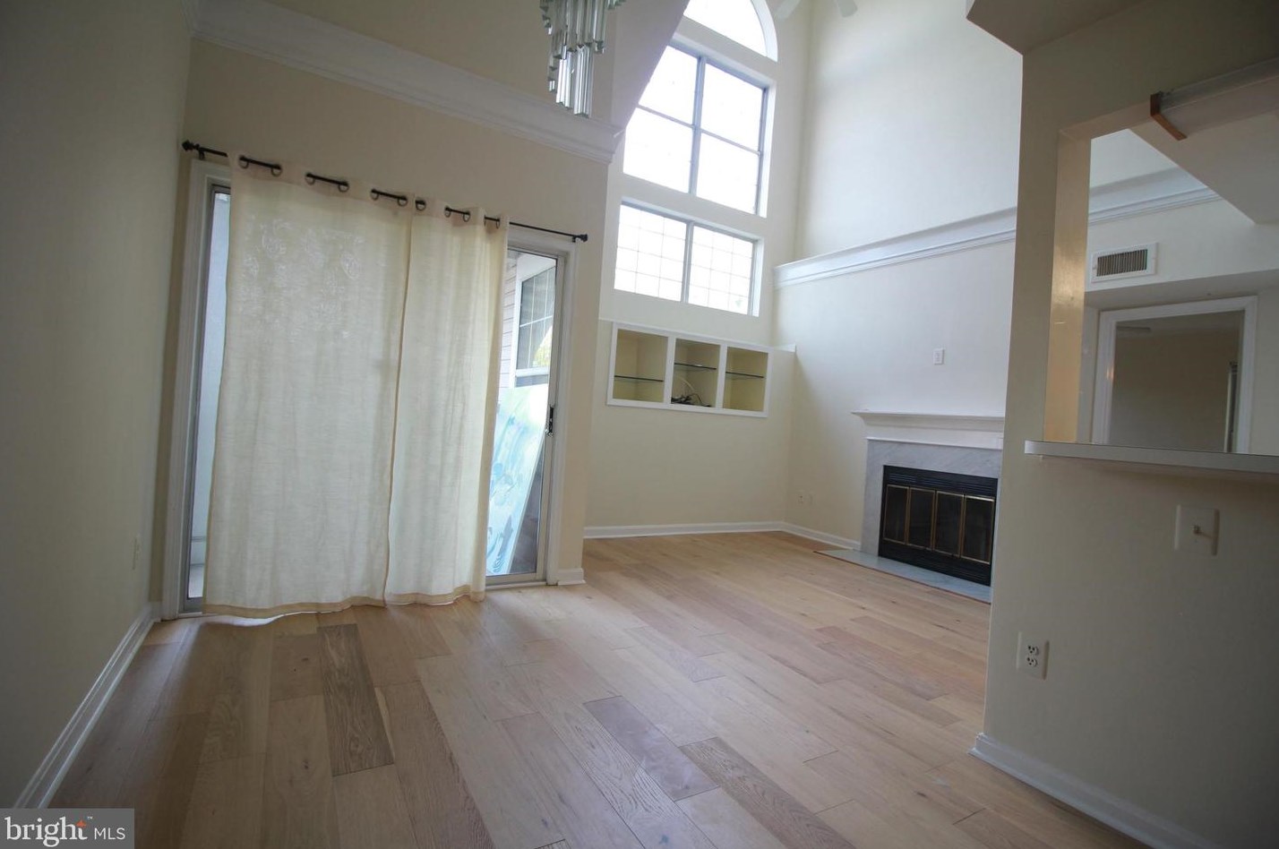 933 Hillside Lake Terrace #114, Gaithersburg, MD 20878