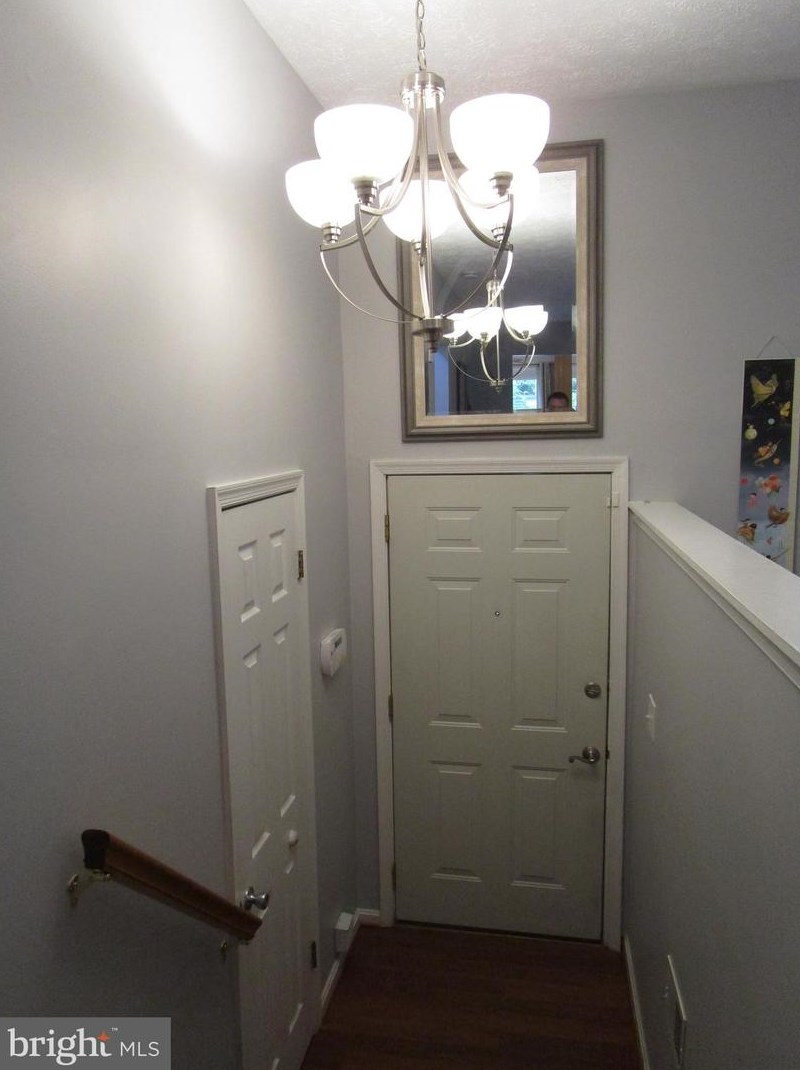 893 Bayridge Dr, Gaithersburg, MD 20878