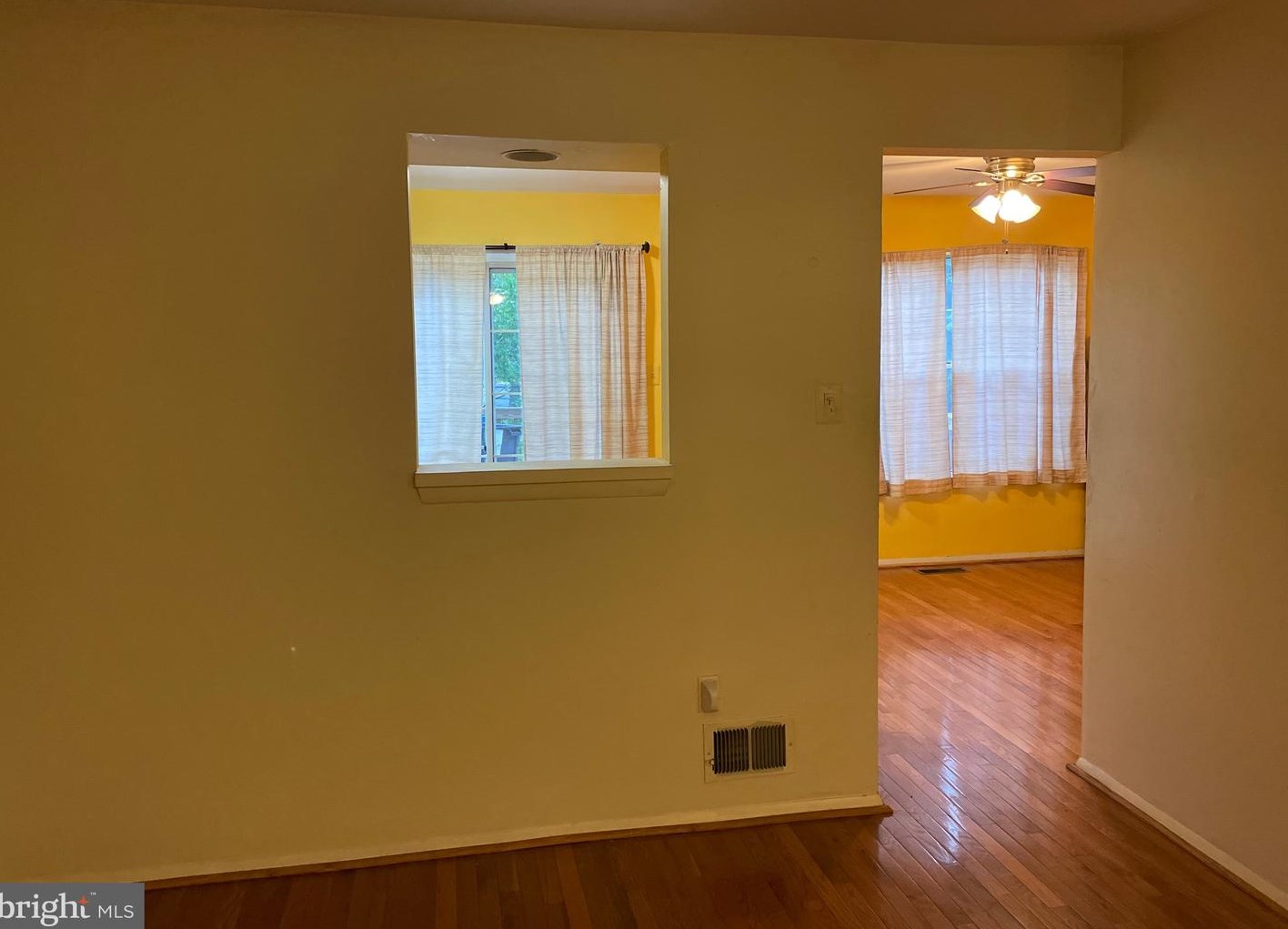 18419 Honeylocust Cir, Gaithersburg MD  20879-5271 exterior