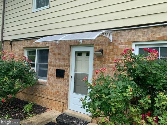 17540 Queen Elizabeth Dr, Olney, MD 20832