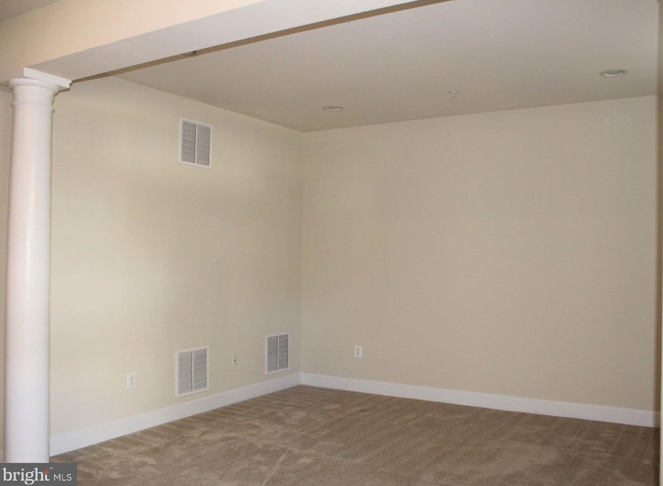 561 Odendhal Ave, Gaithersburg, MD 20877-2767