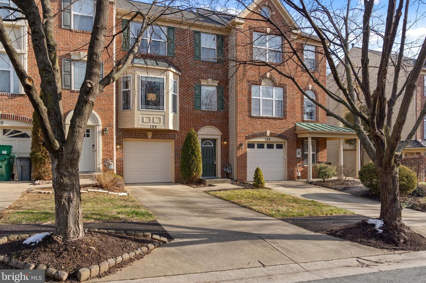 122 Emory Woods Ct, Gaithersburg, MD 20877-3540