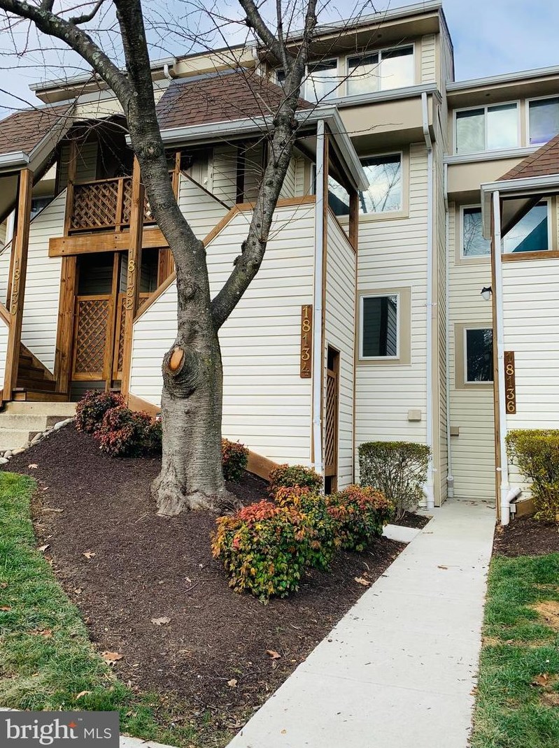 18134 Windsor Hill Dr, Olney, MD 20832-1468