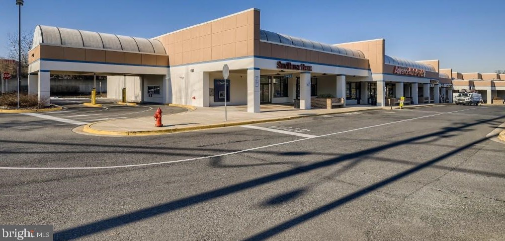 7924 Coriander Dr, Gaithersburg MD  20879-5327 exterior