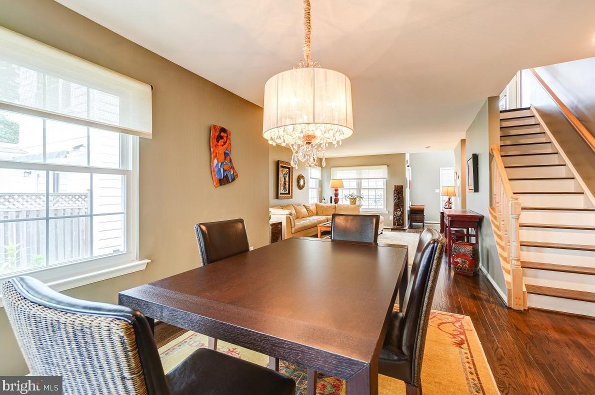 8303 Marketree Cir, Gaithersburg MD 20886-4919 exterior