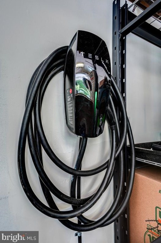 8303 Marketree Cir, Gaithersburg MD 20886-4919 exterior